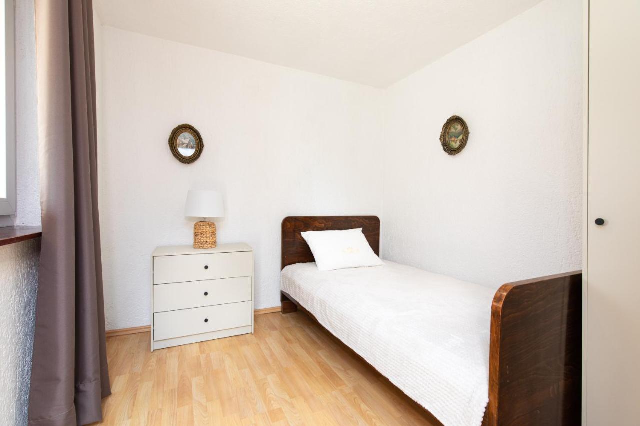 Apartman Umpa 奥米沙利 外观 照片